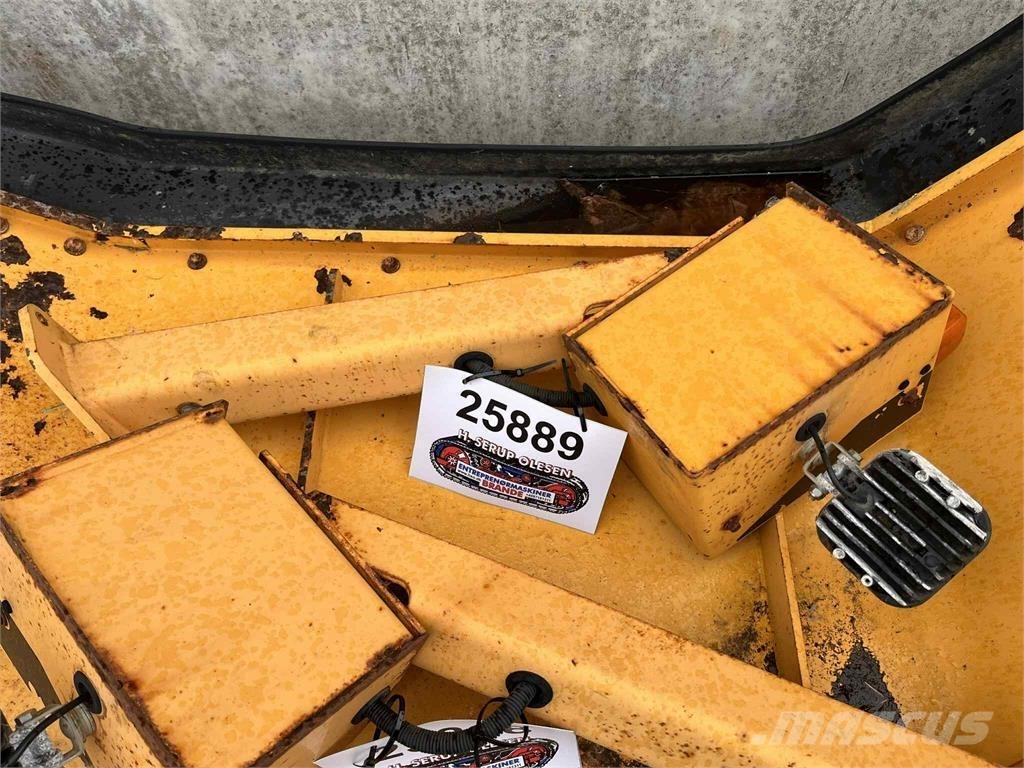 Volvo L220E frontlygte Электронные блоки