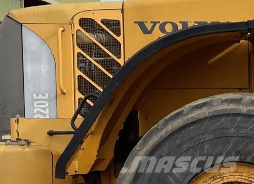 Volvo L220E højre bagskærm Компоненты строительной техники