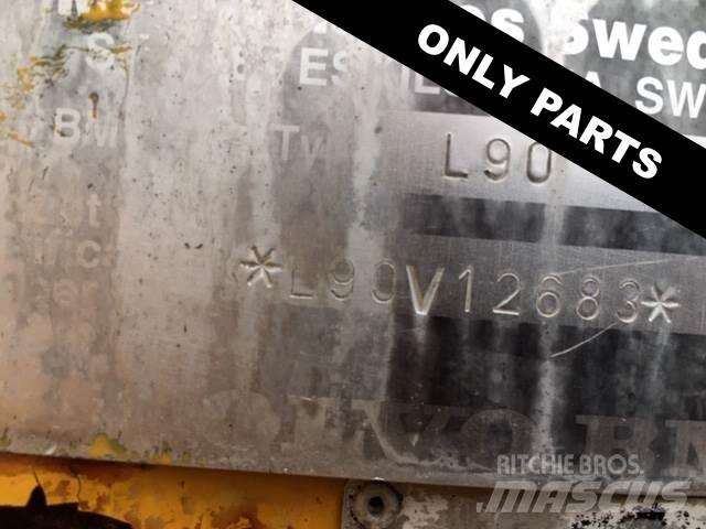 Volvo L90B til ophug Фронтальные погрузчики