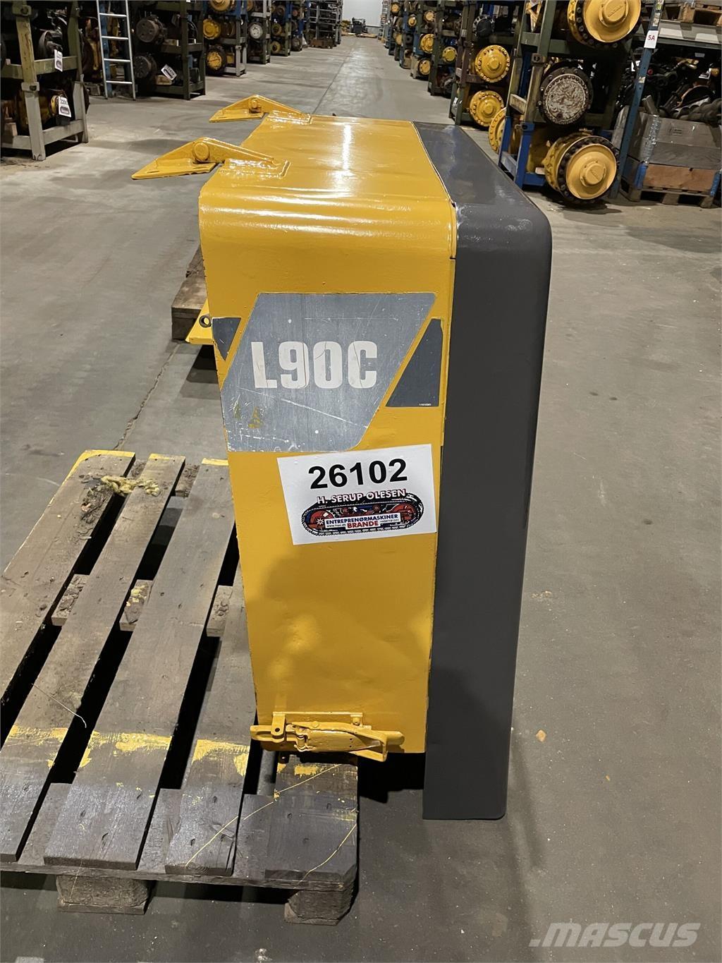 Volvo L90C kølerhjelm Компоненты строительной техники