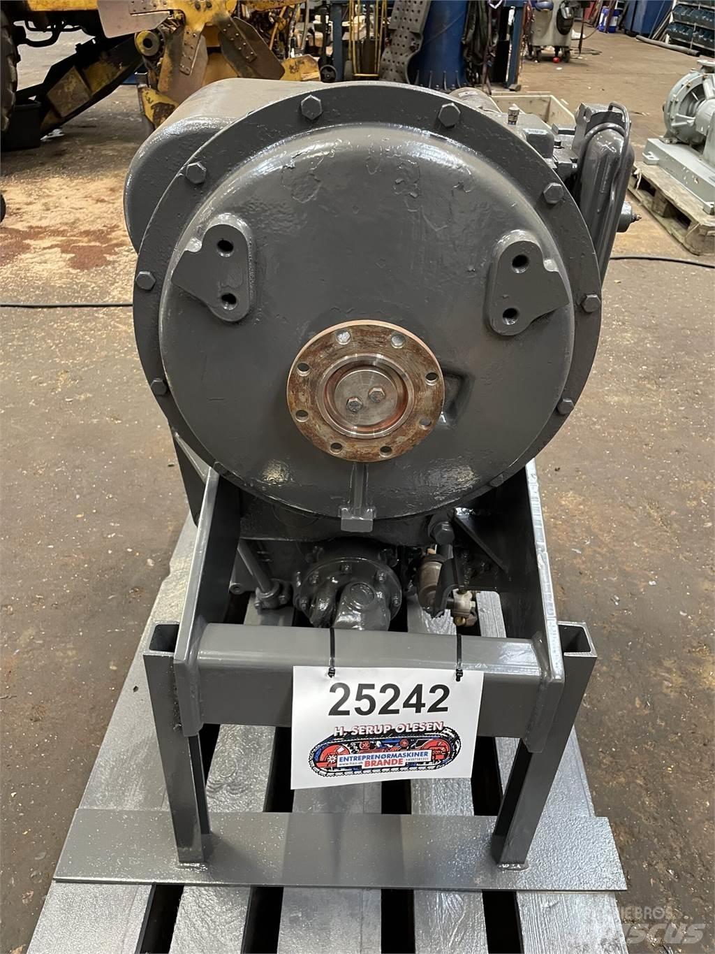ZF 3WG-180 transmission Трансмиссии и КПП