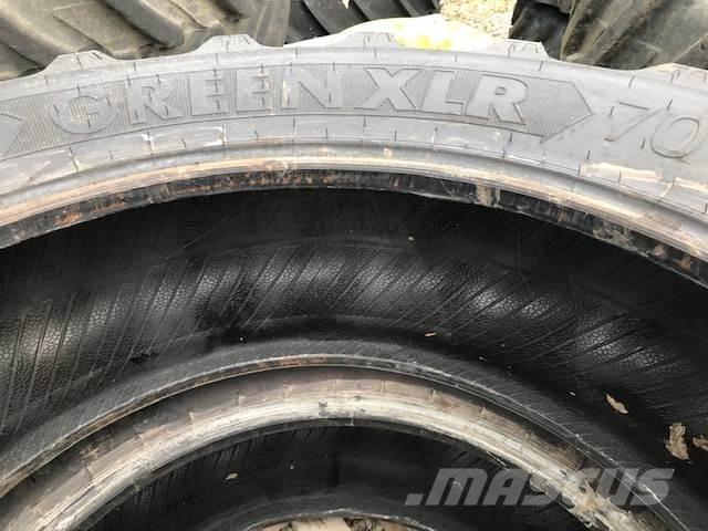  Rear Tyres Шины и колёса