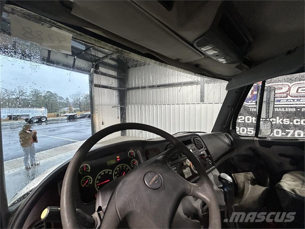 Freightliner M2 Грузовики-Контейнеровозы