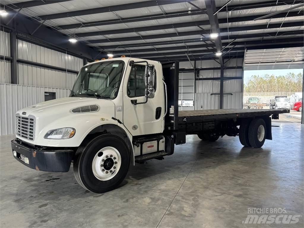 Freightliner M2 106 Грузовики-платформы/боковая разгрузка