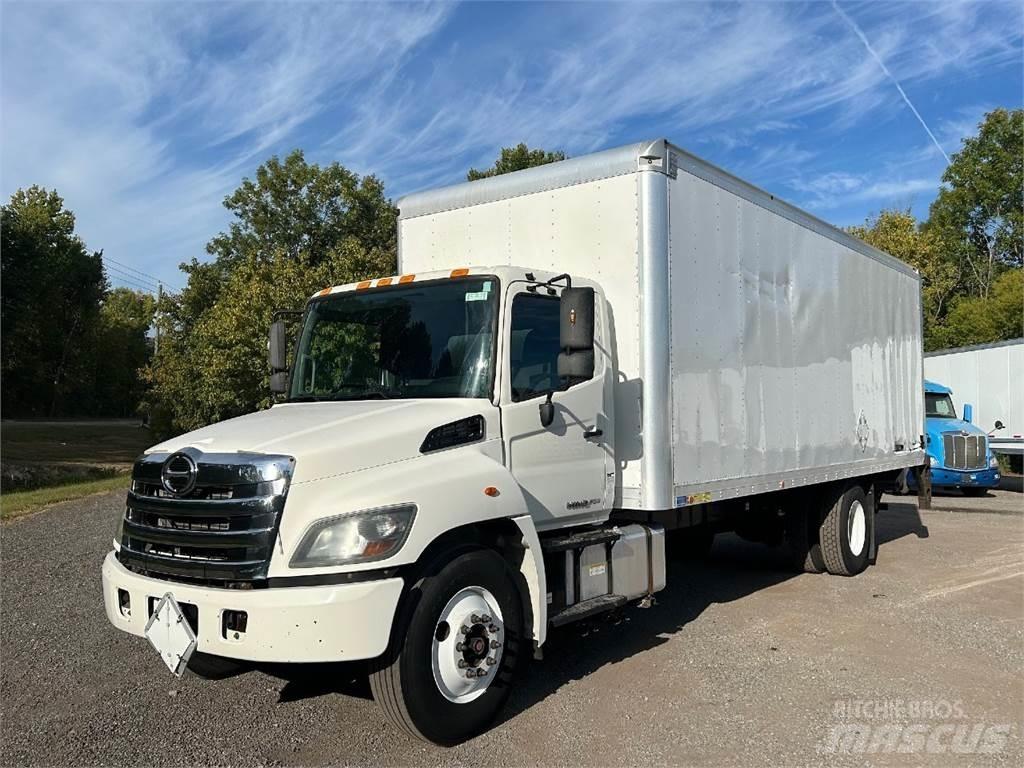 Hino 268 Грузовики-Фургоны
