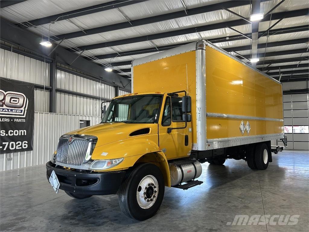 International 4300 Грузовики-Фургоны