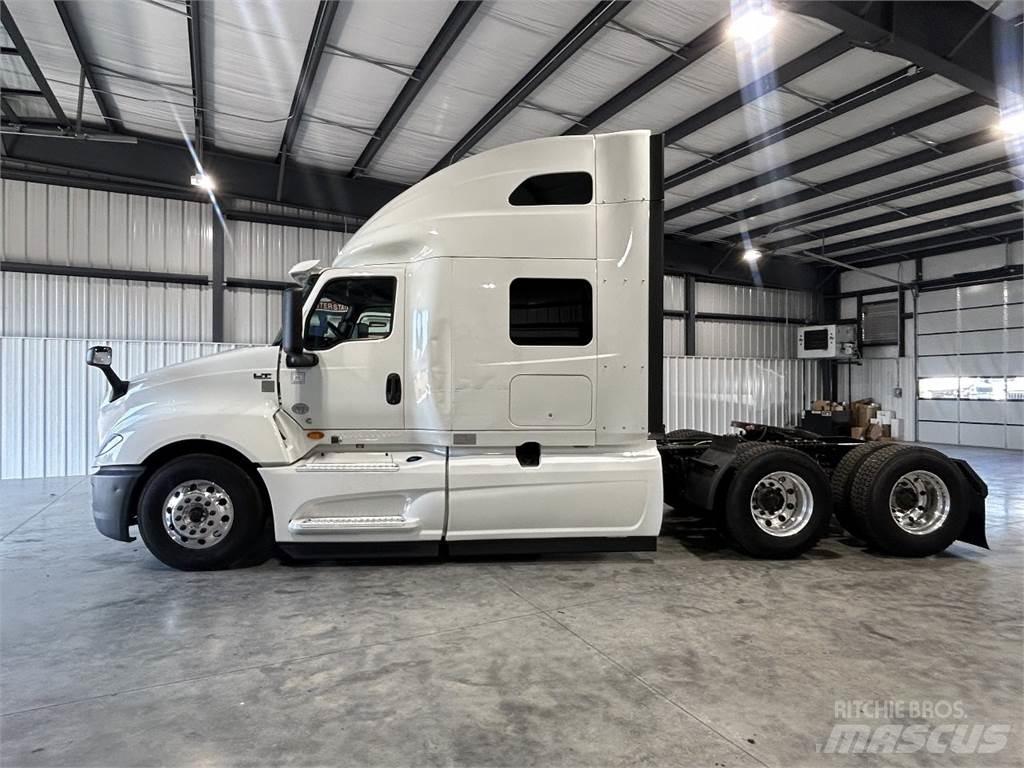 International LT625 Седельные тягачи