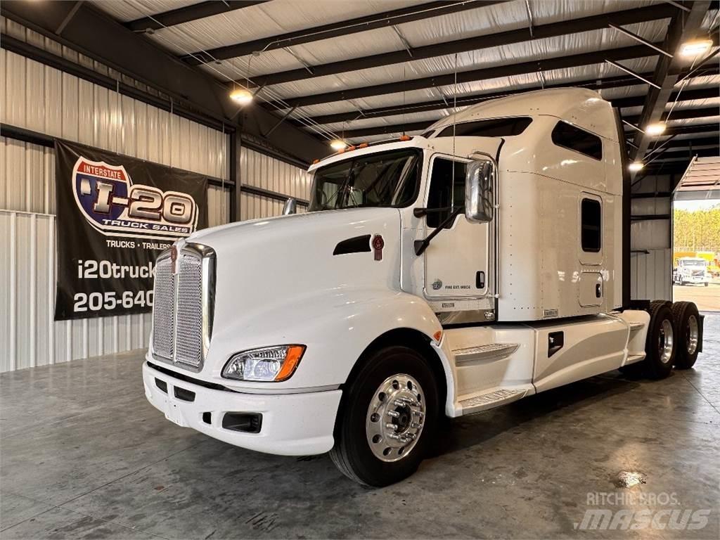 Kenworth T660 Седельные тягачи