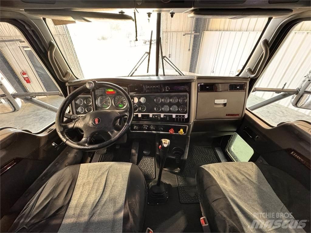Kenworth T660 Седельные тягачи