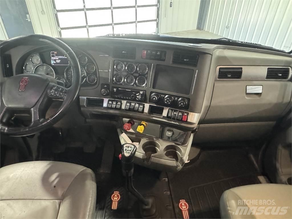 Kenworth T680 Седельные тягачи