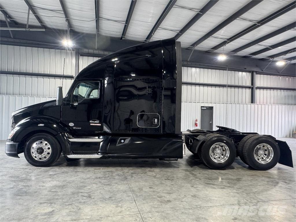 Kenworth T680 Седельные тягачи