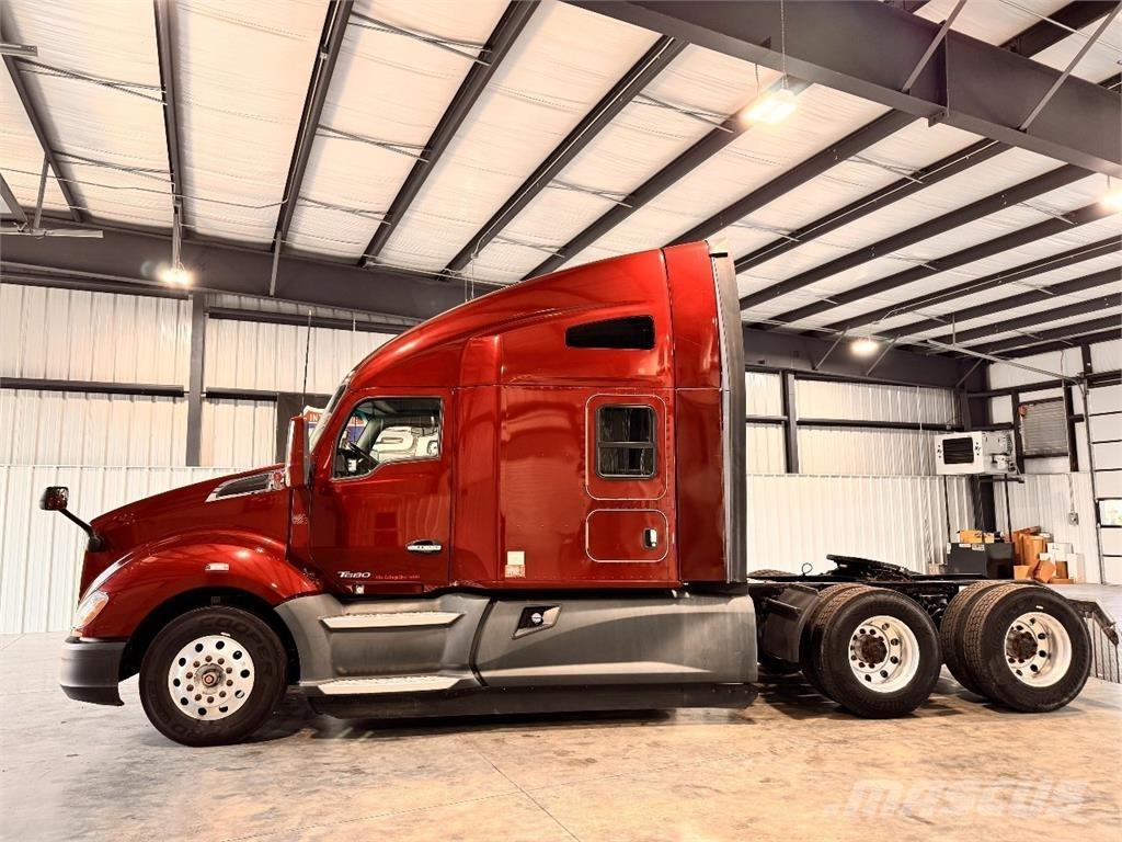Kenworth T680 Седельные тягачи