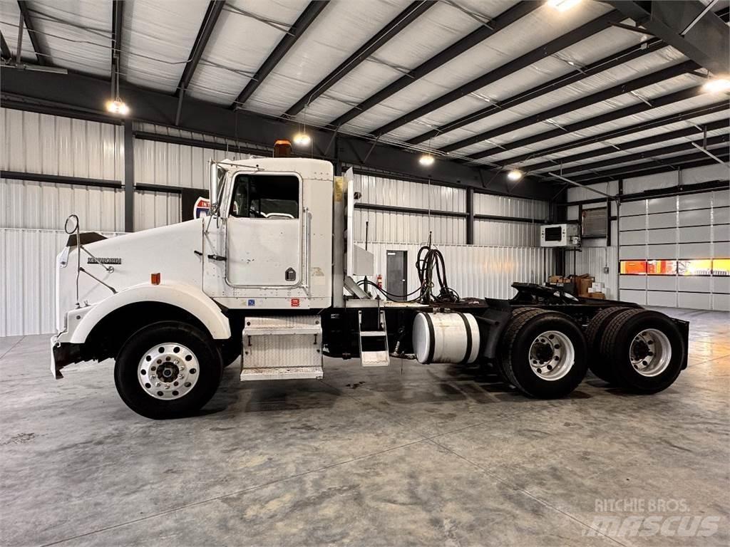 Kenworth T800 Седельные тягачи