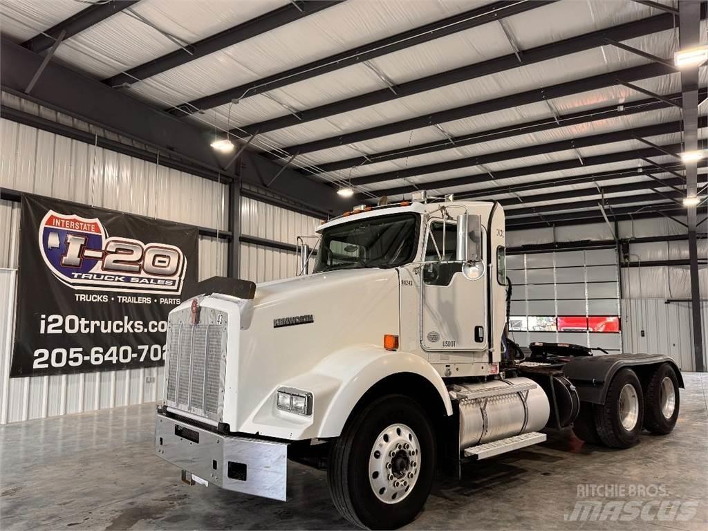 Kenworth T800 Седельные тягачи