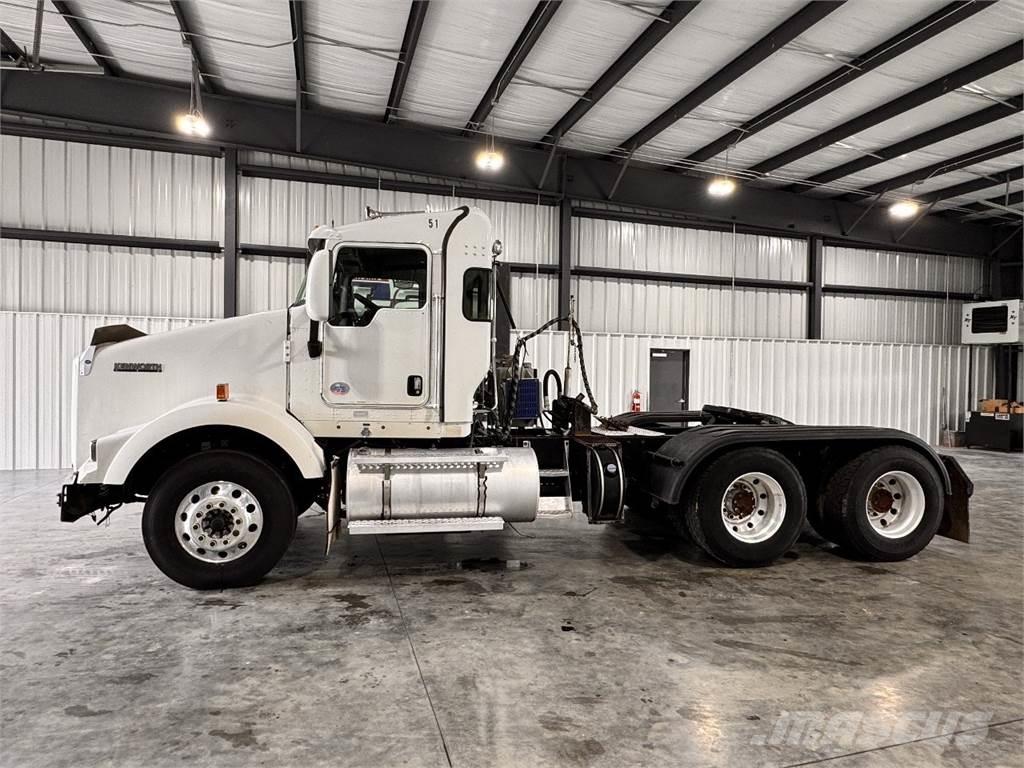 Kenworth T800 Седельные тягачи
