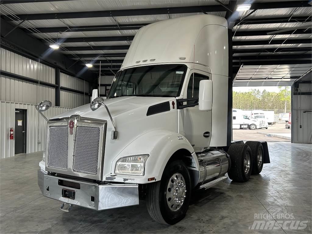 Kenworth T880 Седельные тягачи