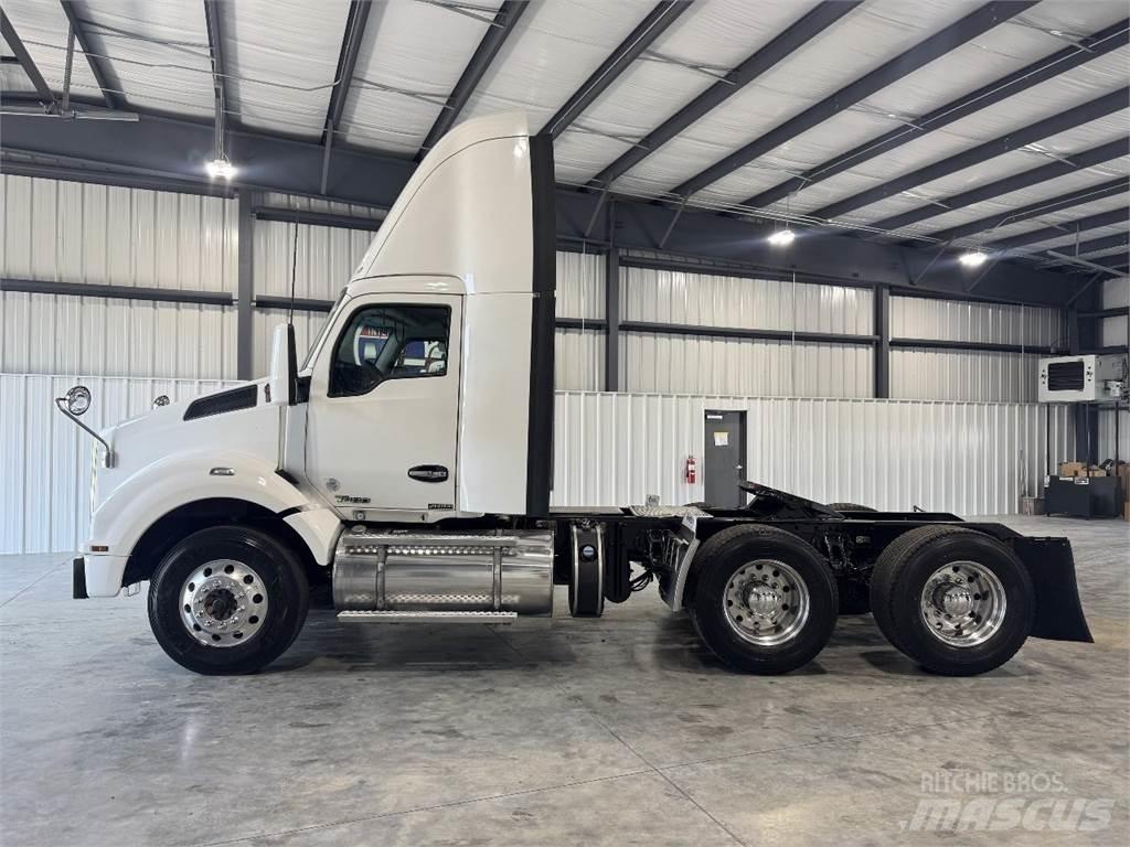 Kenworth T880 Седельные тягачи