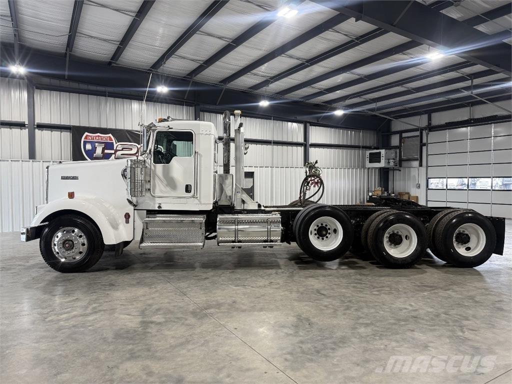 Kenworth W900 Седельные тягачи
