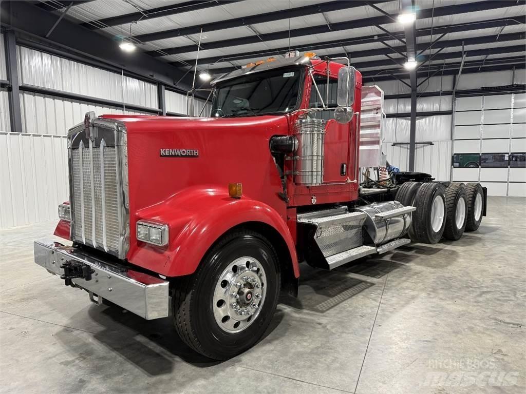 Kenworth W900L Седельные тягачи