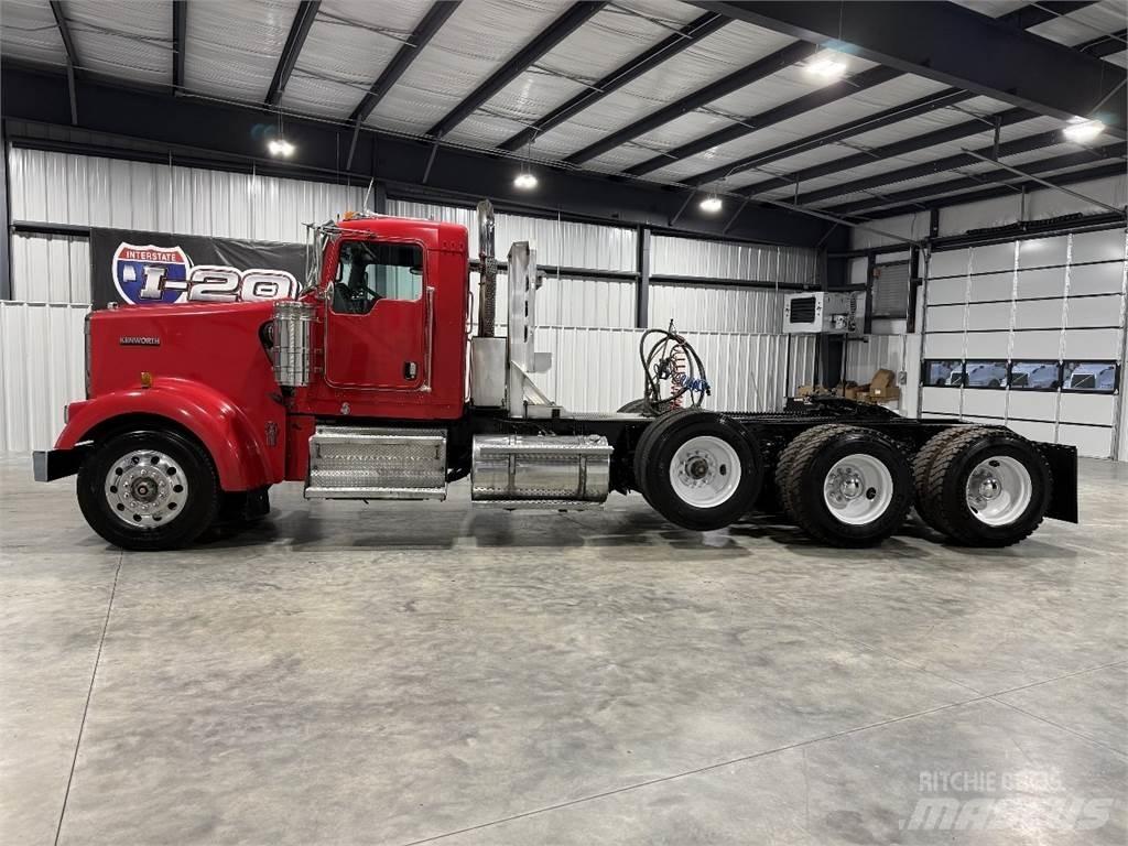 Kenworth W900L Седельные тягачи