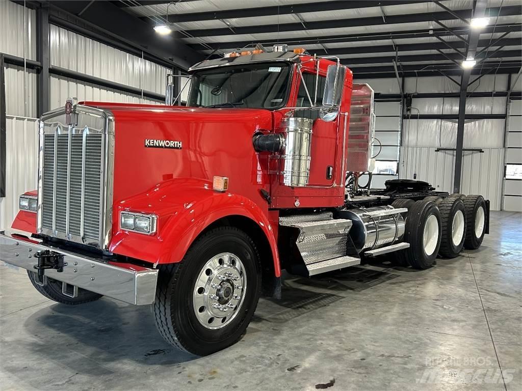 Kenworth W900L Седельные тягачи