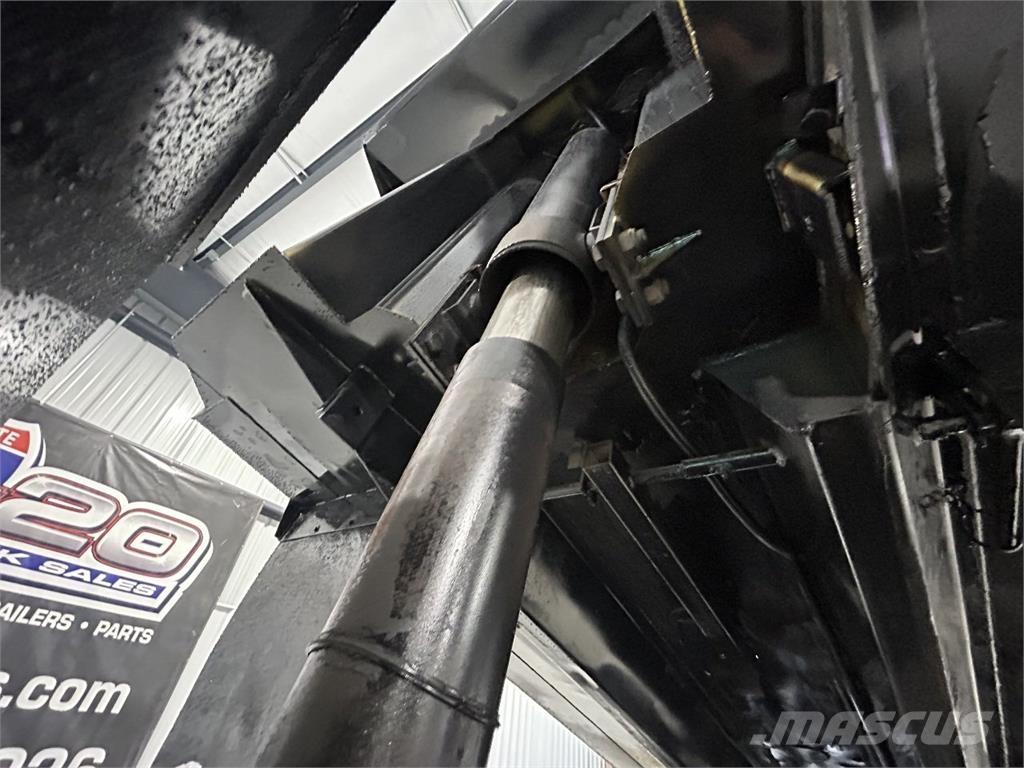 Mack Granite Грузовики-Самосвалы