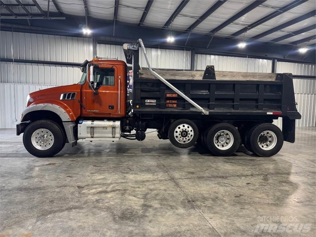 Mack GU433 Грузовики-Самосвалы