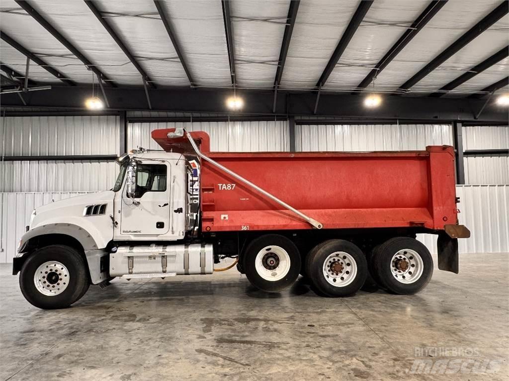 Mack GU713 Грузовики-Самосвалы