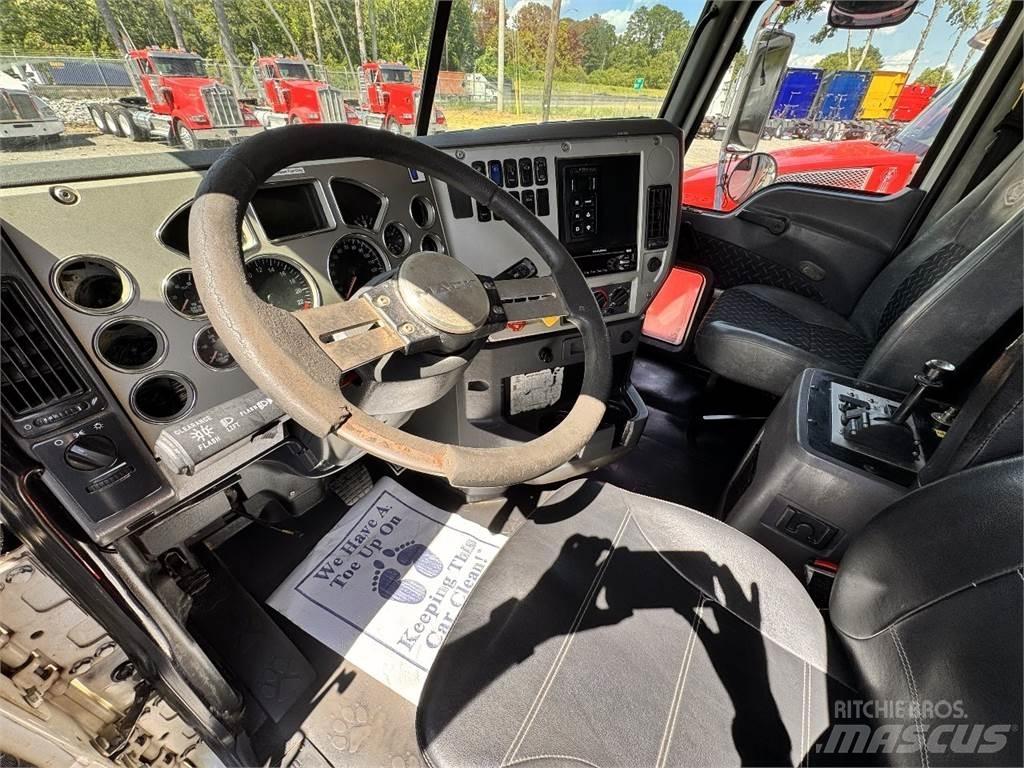 Mack GU713 Грузовики-Самосвалы