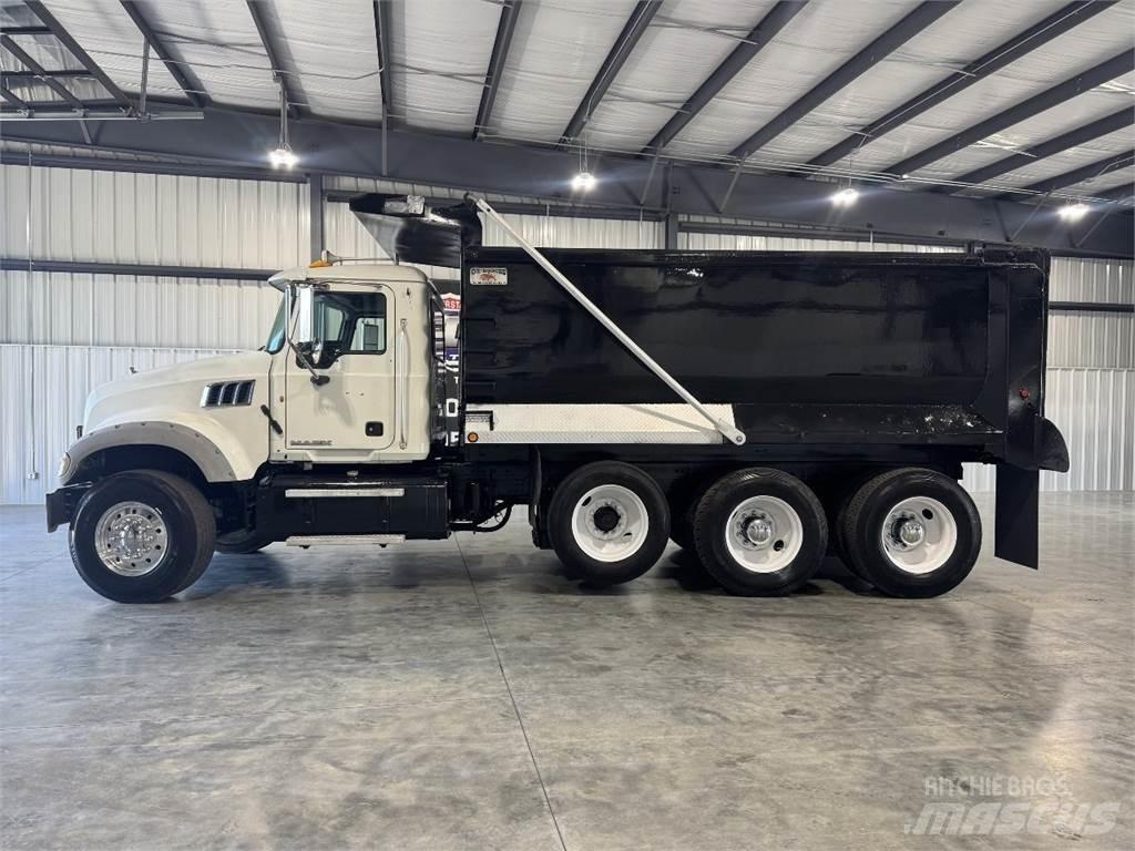 Mack GU713 Грузовики-Самосвалы