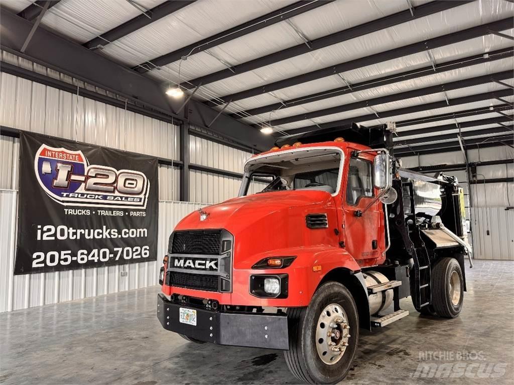 Mack MD6 Грузовики-Самосвалы