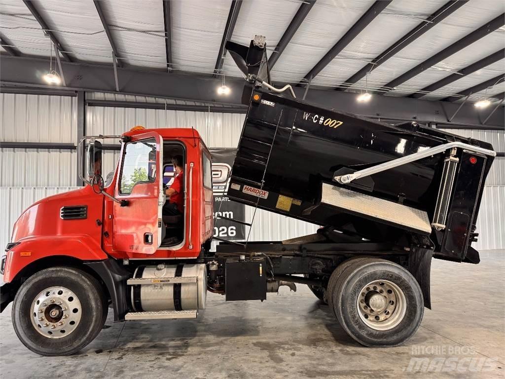 Mack MD6 Грузовики-Самосвалы