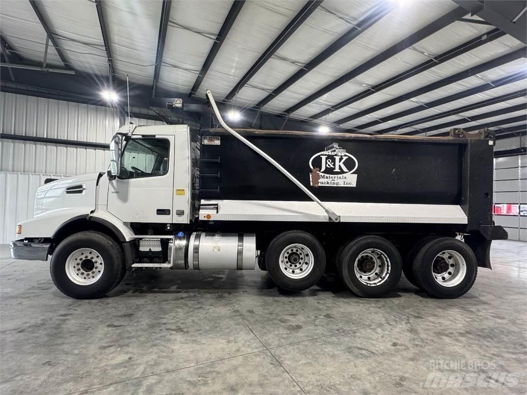 Volvo VHD Грузовики-Самосвалы