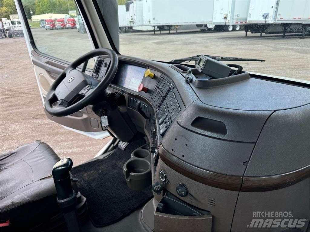 Volvo VNL42T300 Седельные тягачи