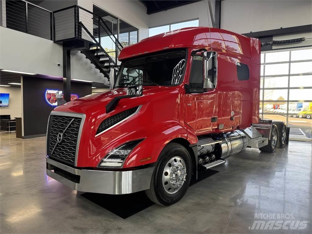 Volvo VNL64T740 Седельные тягачи