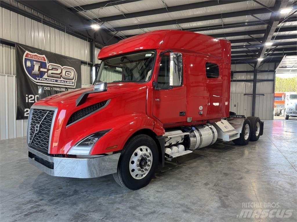 Volvo VNL64T740 Седельные тягачи