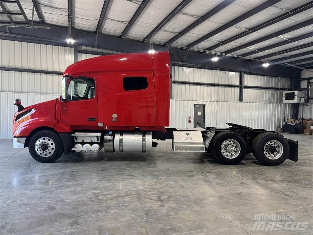 Volvo VNL64T740 Седельные тягачи