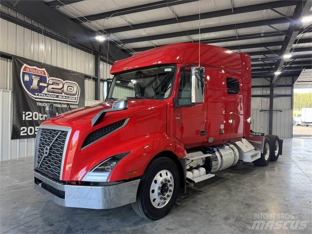 Volvo VNL64T740 Седельные тягачи