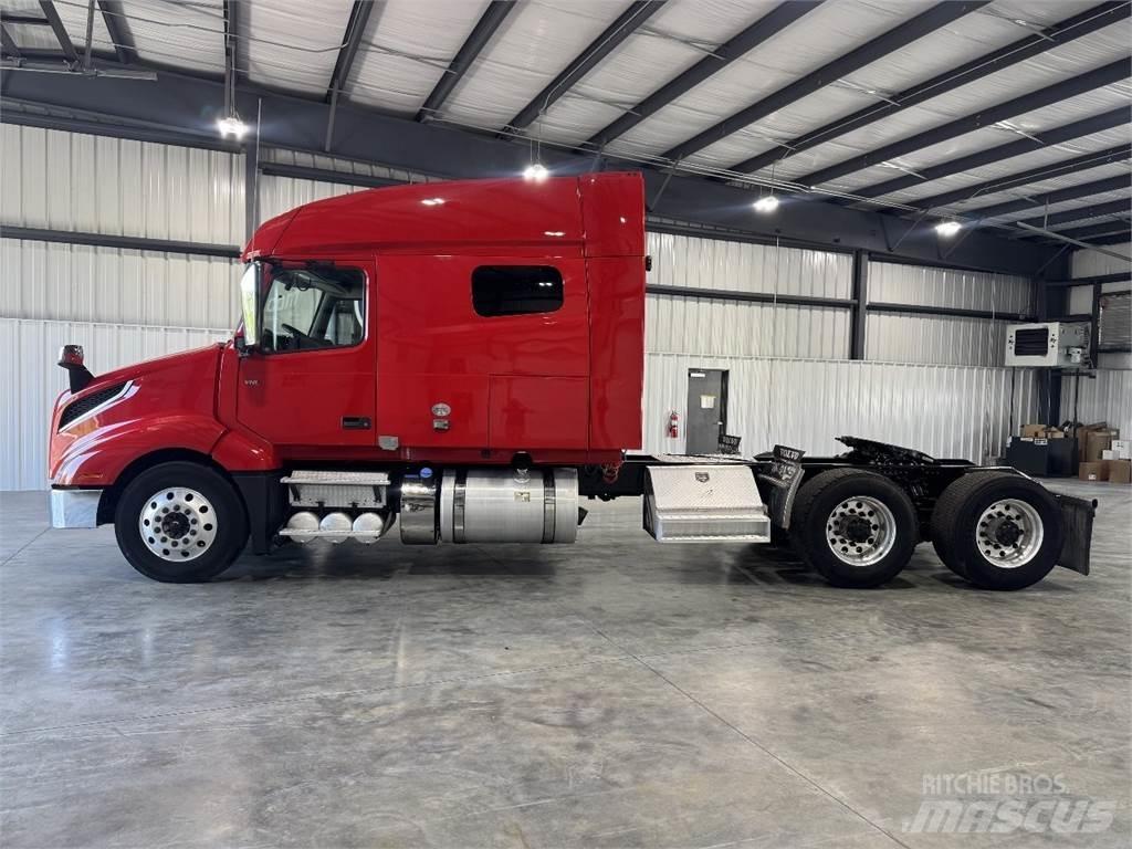 Volvo VNL64T740 Седельные тягачи