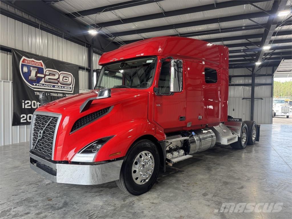 Volvo VNL64T740 Седельные тягачи