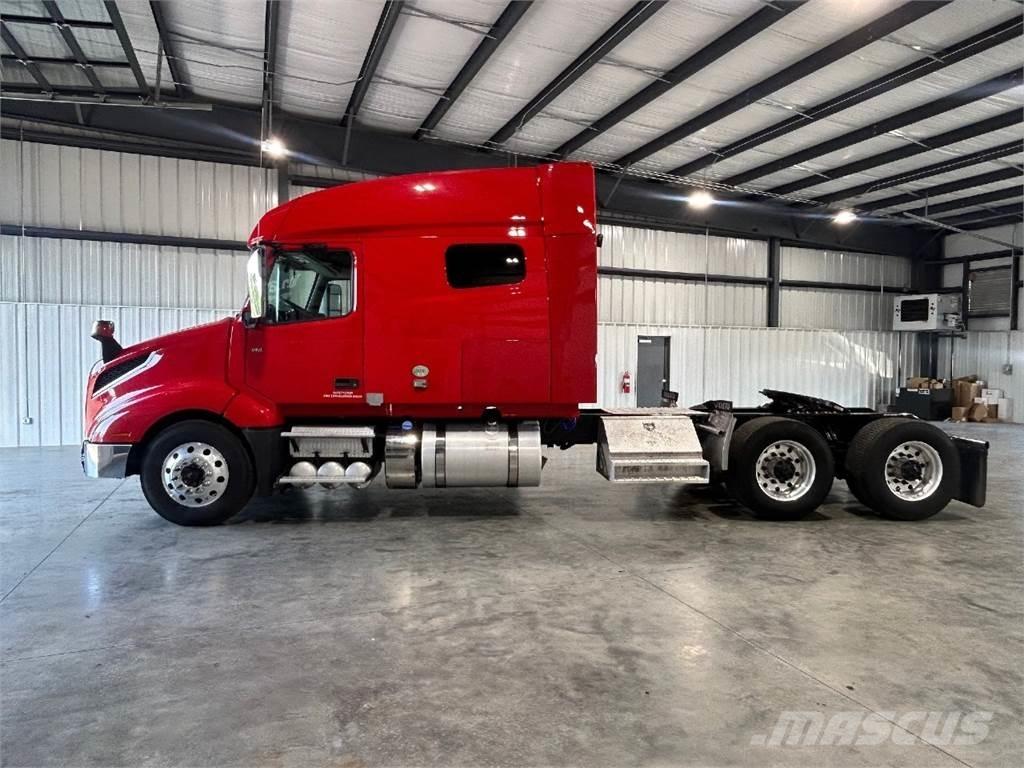 Volvo VNL740 Седельные тягачи
