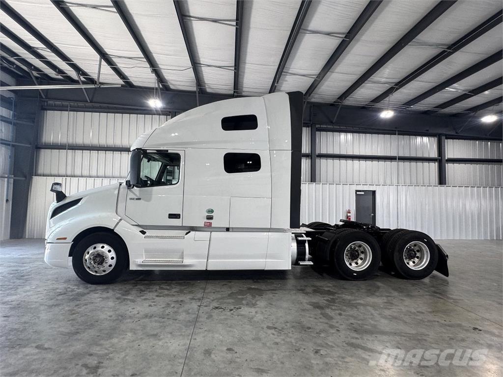 Volvo VNL760 Седельные тягачи