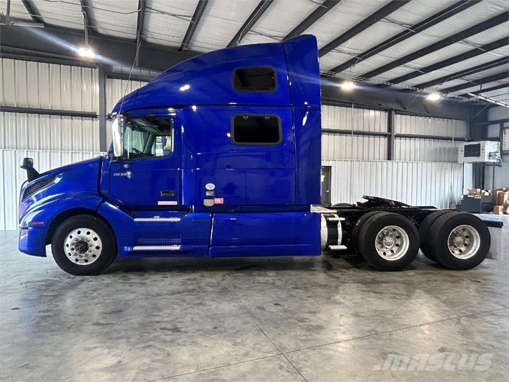 Volvo VNL860 Седельные тягачи