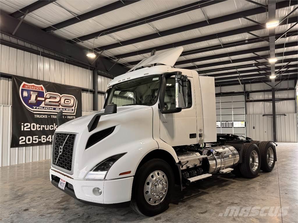 Volvo VNR64T300 Седельные тягачи
