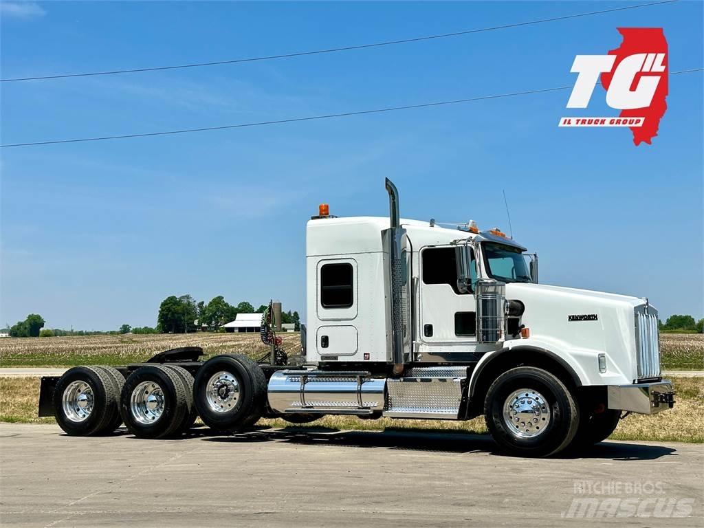 Kenworth T800 Седельные тягачи