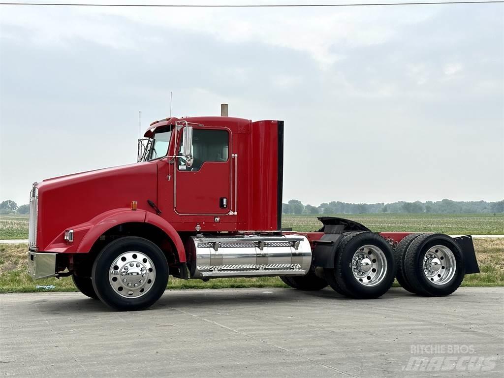 Kenworth T800 Седельные тягачи