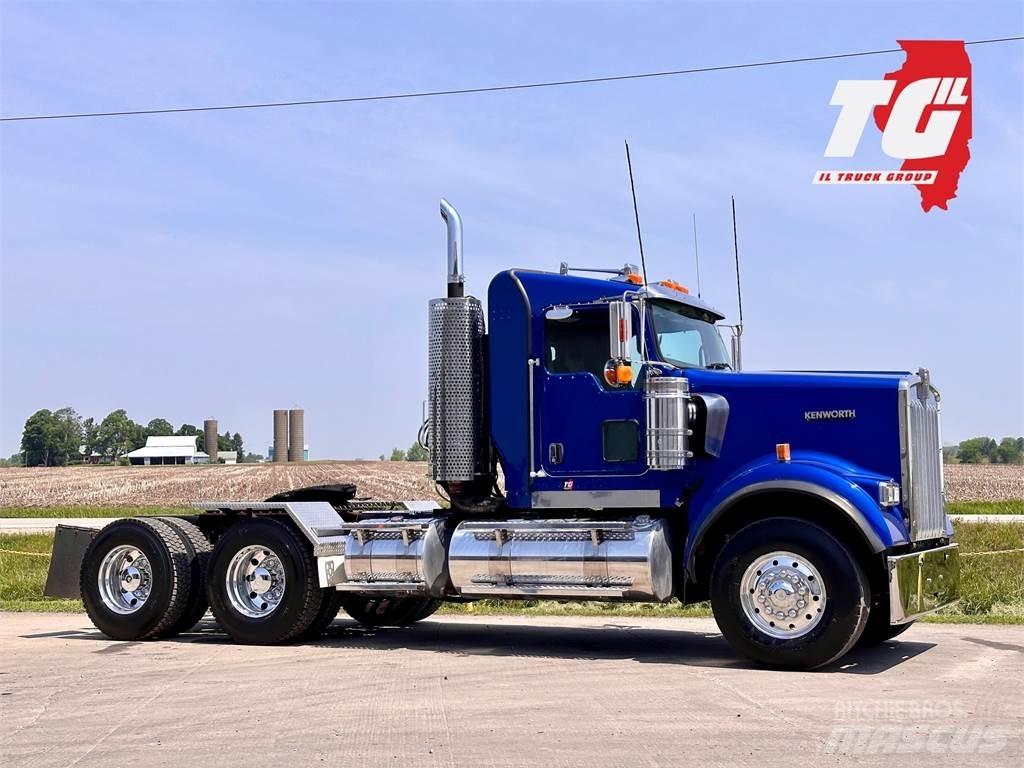 Kenworth W900 Седельные тягачи
