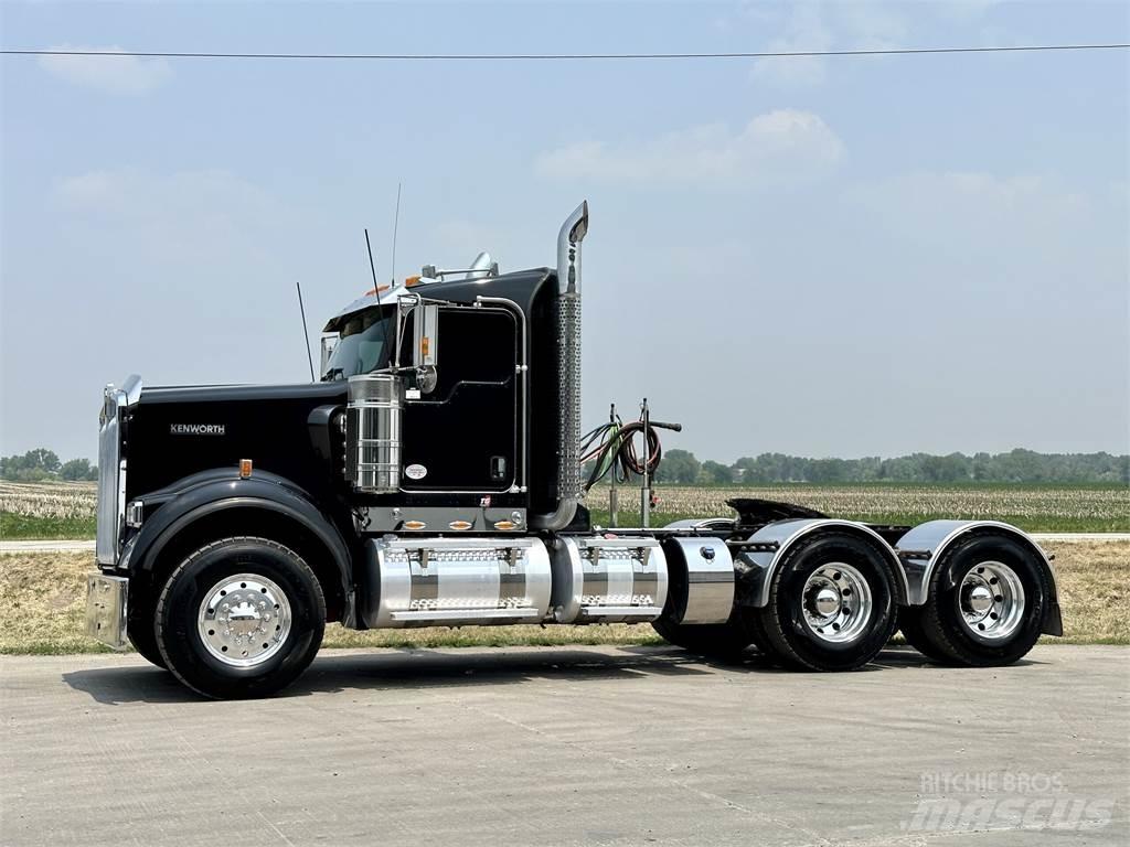 Kenworth W900 Седельные тягачи