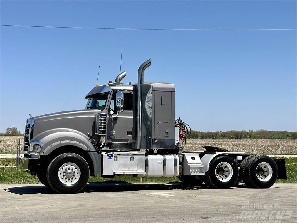 Mack Titan TD713 Седельные тягачи