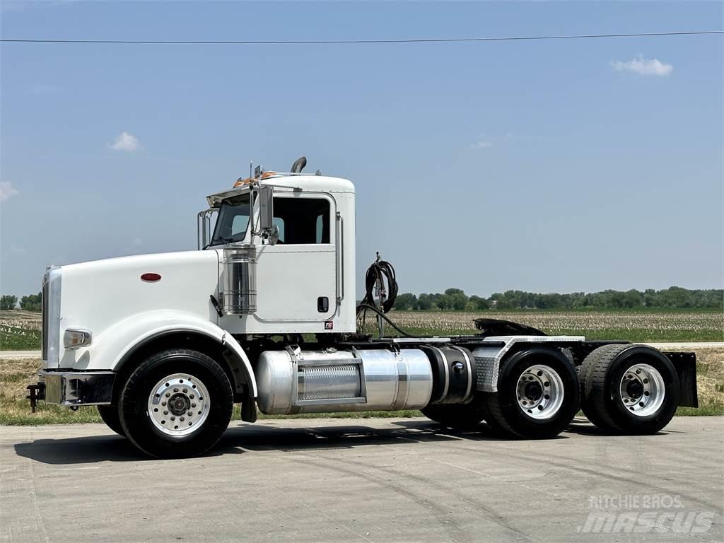 Peterbilt 367 Седельные тягачи